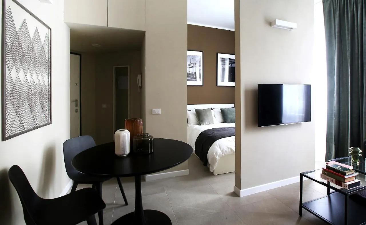 מילאנו Central Station Design Apartment איטליה