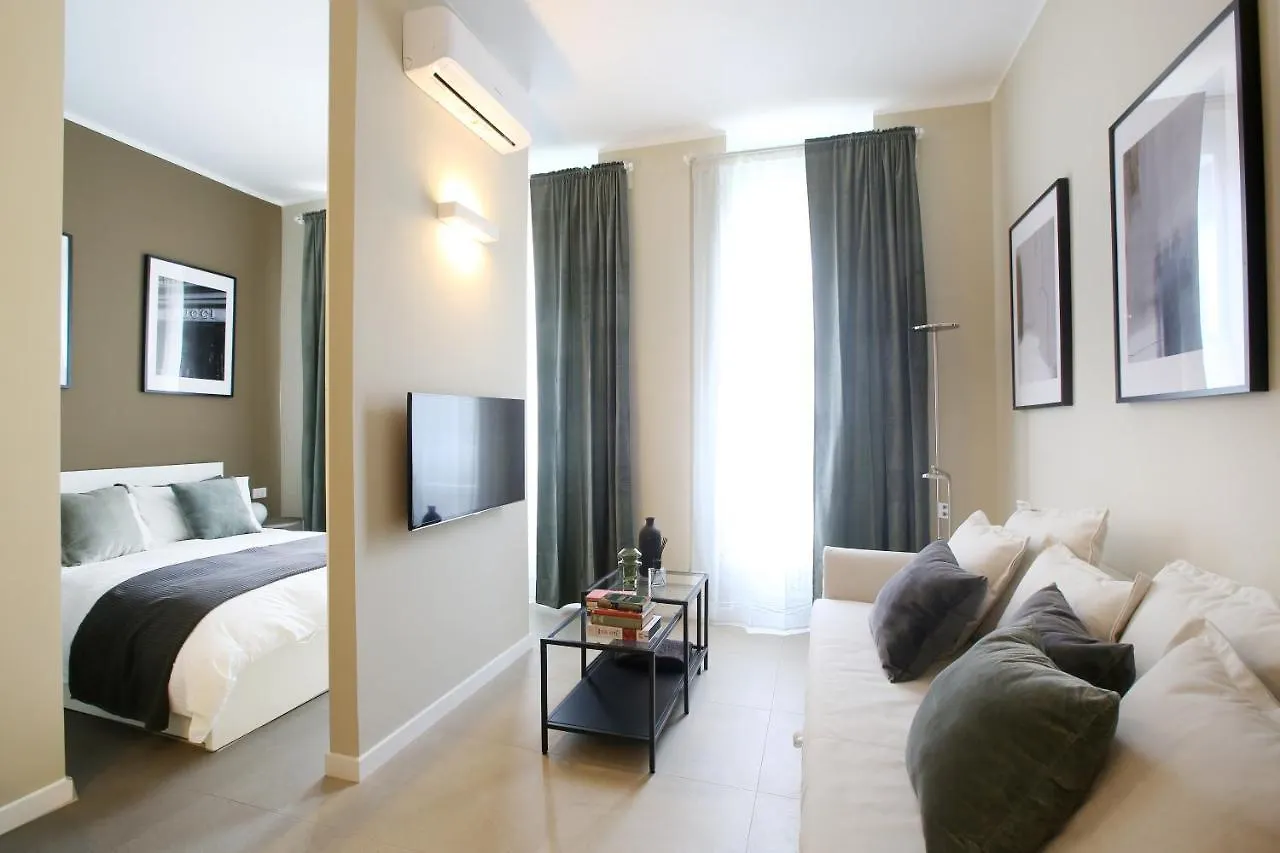 מילאנו Central Station Design Apartment