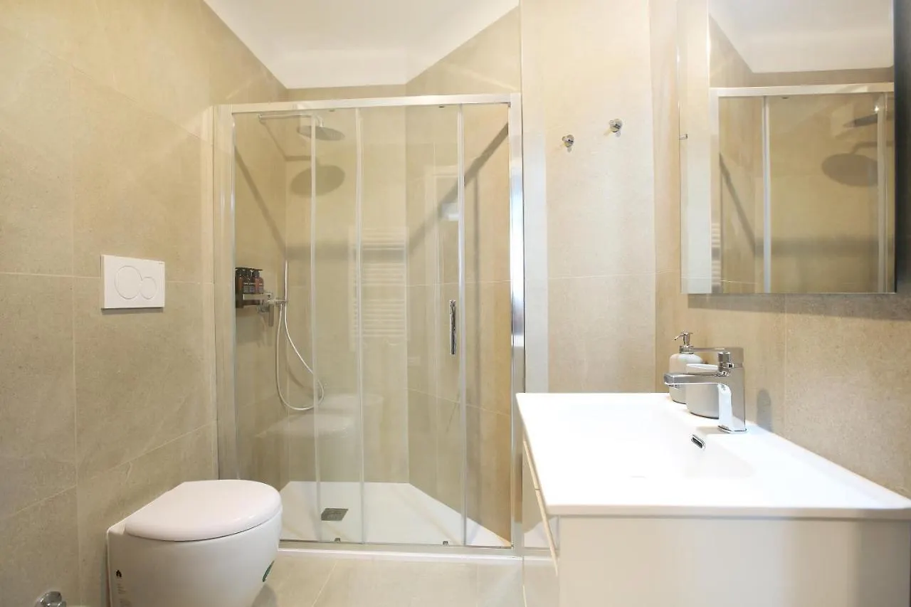 מילאנו Central Station Design Apartment